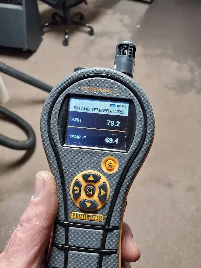 Moisture meter humidity assessment for Mold Remediation & Removal in West Chicago